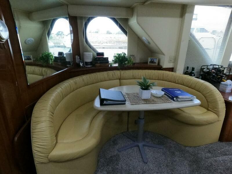 2006 Bluewater Yachts 5200