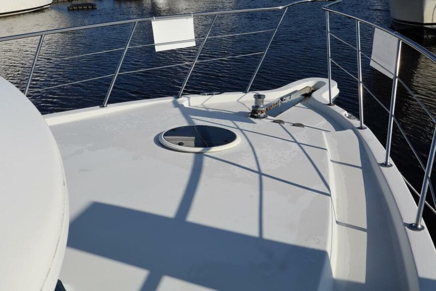 2006 Bluewater Yachts 5200