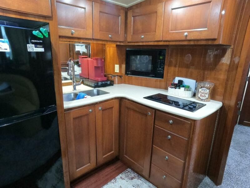 2006 Bluewater Yachts 5200