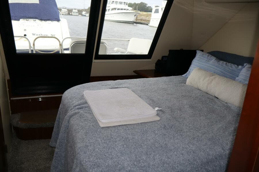 2006 Bluewater Yachts 5200