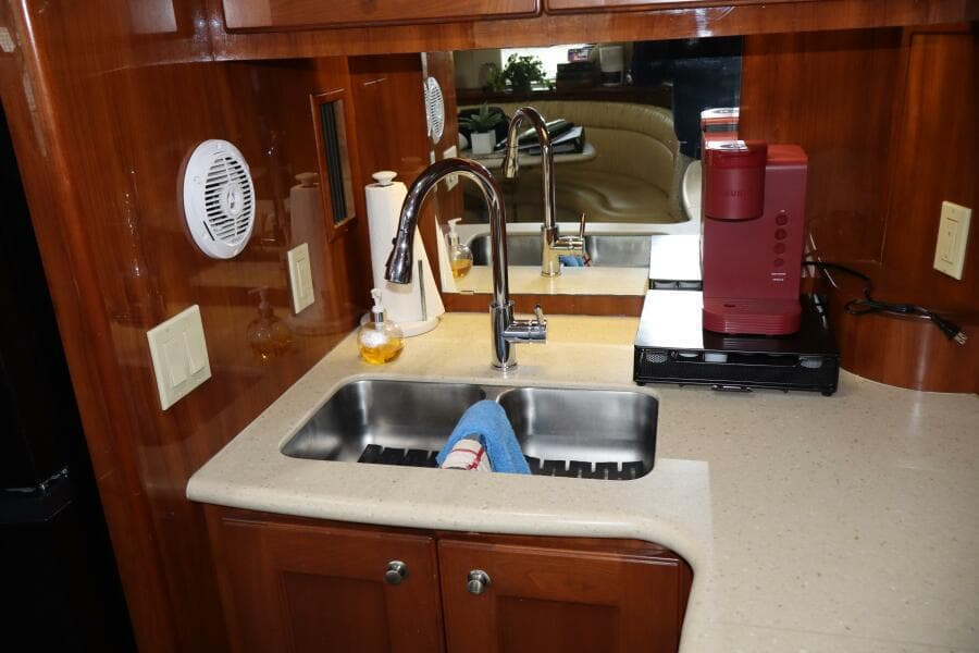2006 Bluewater Yachts 5200