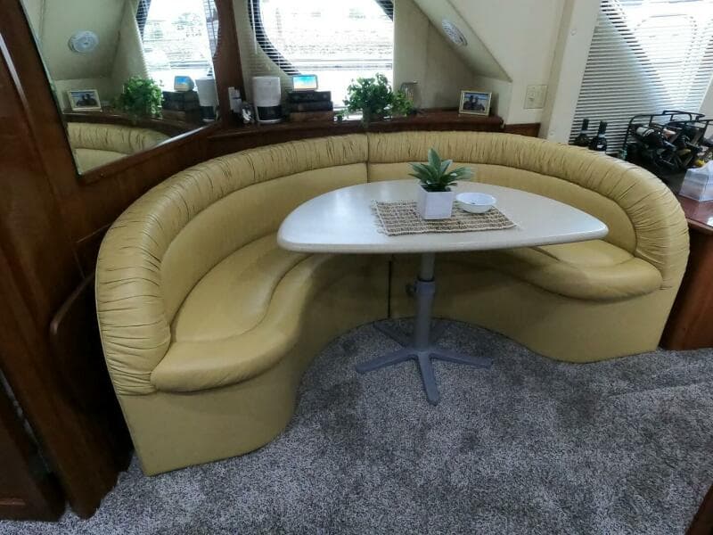 2006 Bluewater Yachts 5200