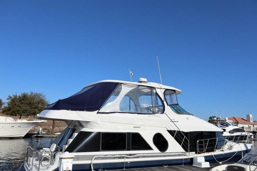2006 Bluewater Yachts 5200