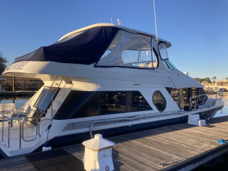 2006 Bluewater Yachts 5200