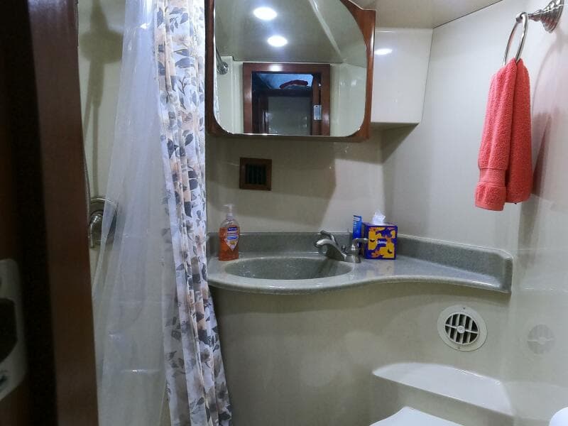 2006 Bluewater Yachts 5200