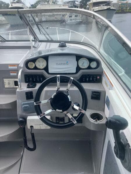 2015 Regal 28 Express