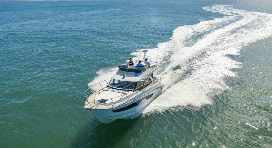 2027 Beneteau Antares 11 Fly