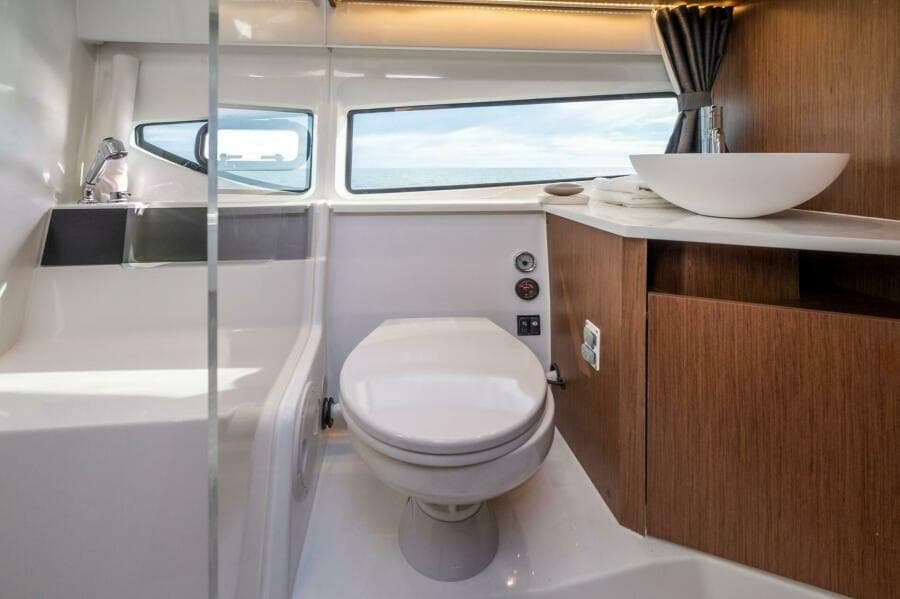 2027 Beneteau Antares 11 Fly