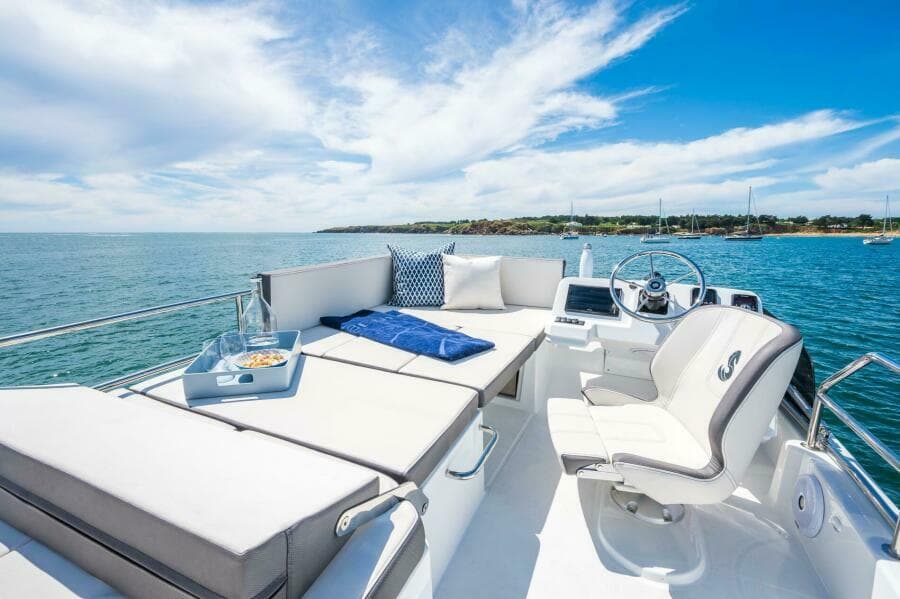 2027 Beneteau Antares 11 Fly