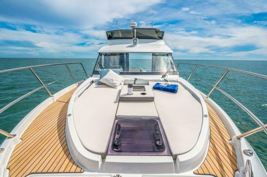 2027 Beneteau Antares 11 Fly
