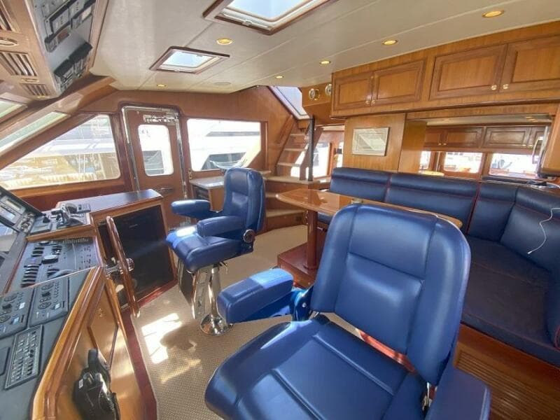 2005 Offshore Yachts 