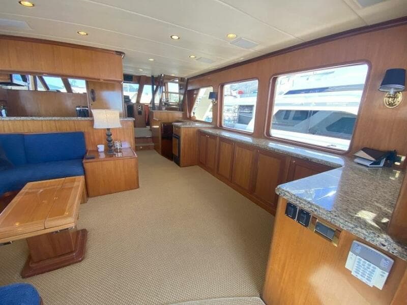 2005 Offshore Yachts 