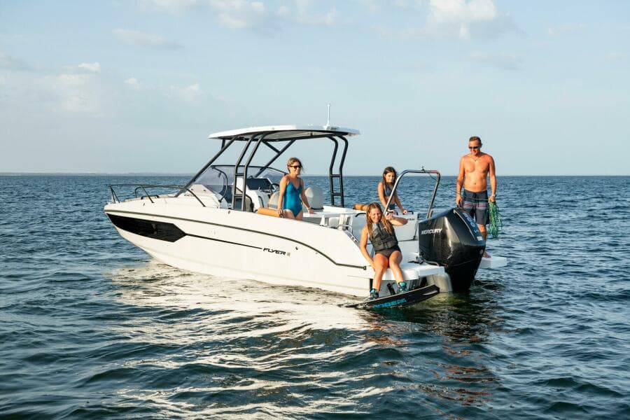 2027 Beneteau Flyer 8 SUNdeck