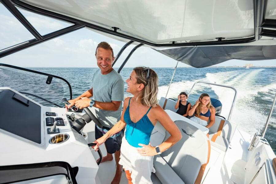 2027 Beneteau Flyer 8 SUNdeck