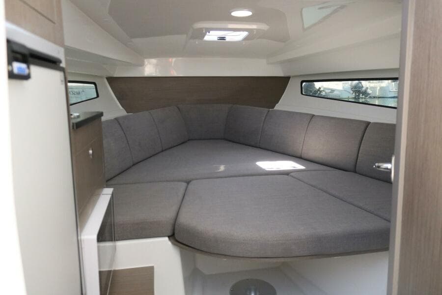 2027 Beneteau Flyer 8 SUNdeck