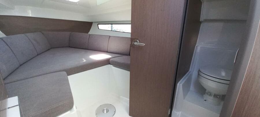 2027 Beneteau Flyer 8 SUNdeck