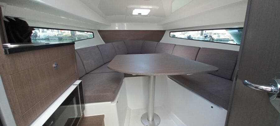 2027 Beneteau Flyer 8 SUNdeck