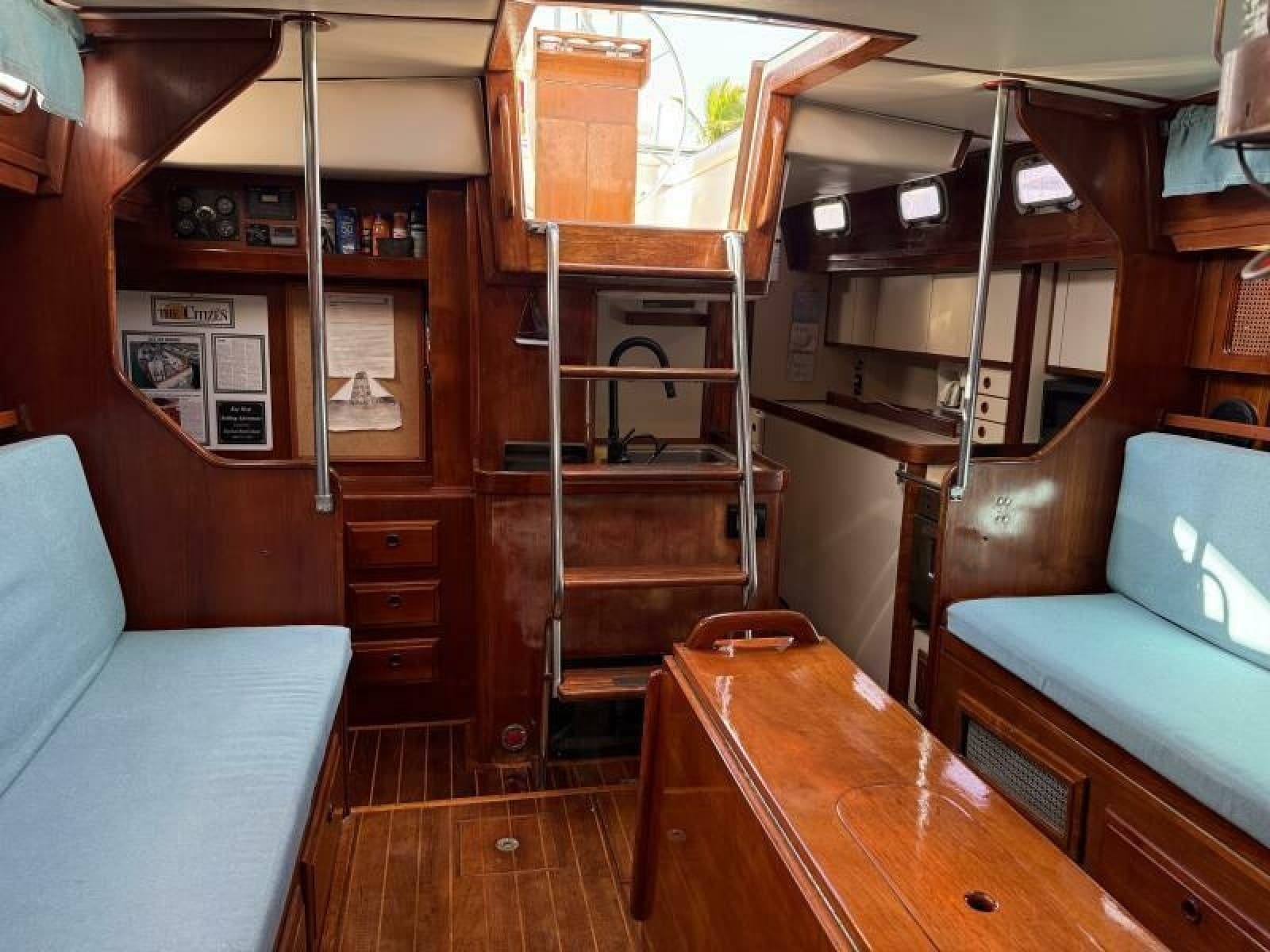 1985 Endeavour 42