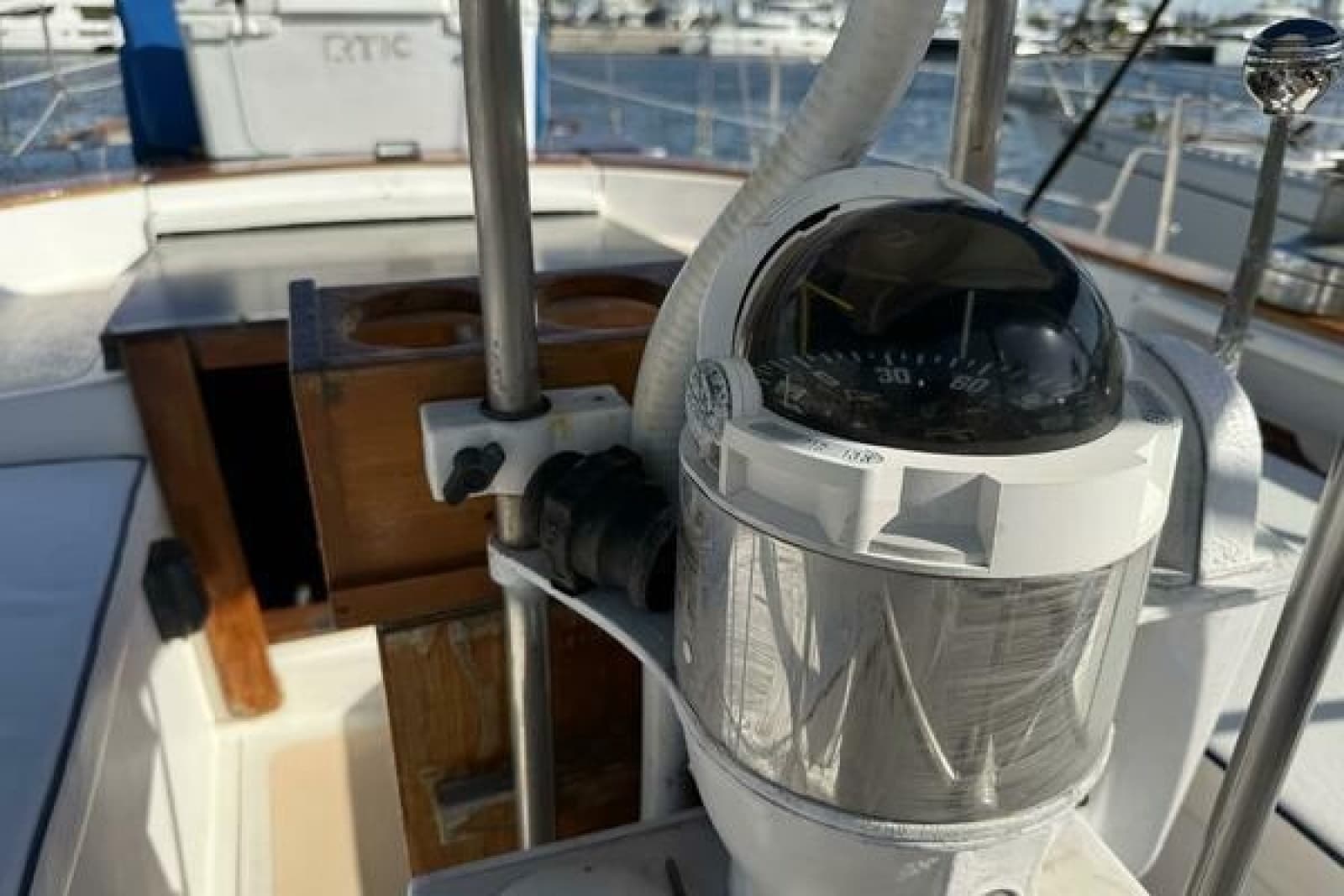 1985 Endeavour 42