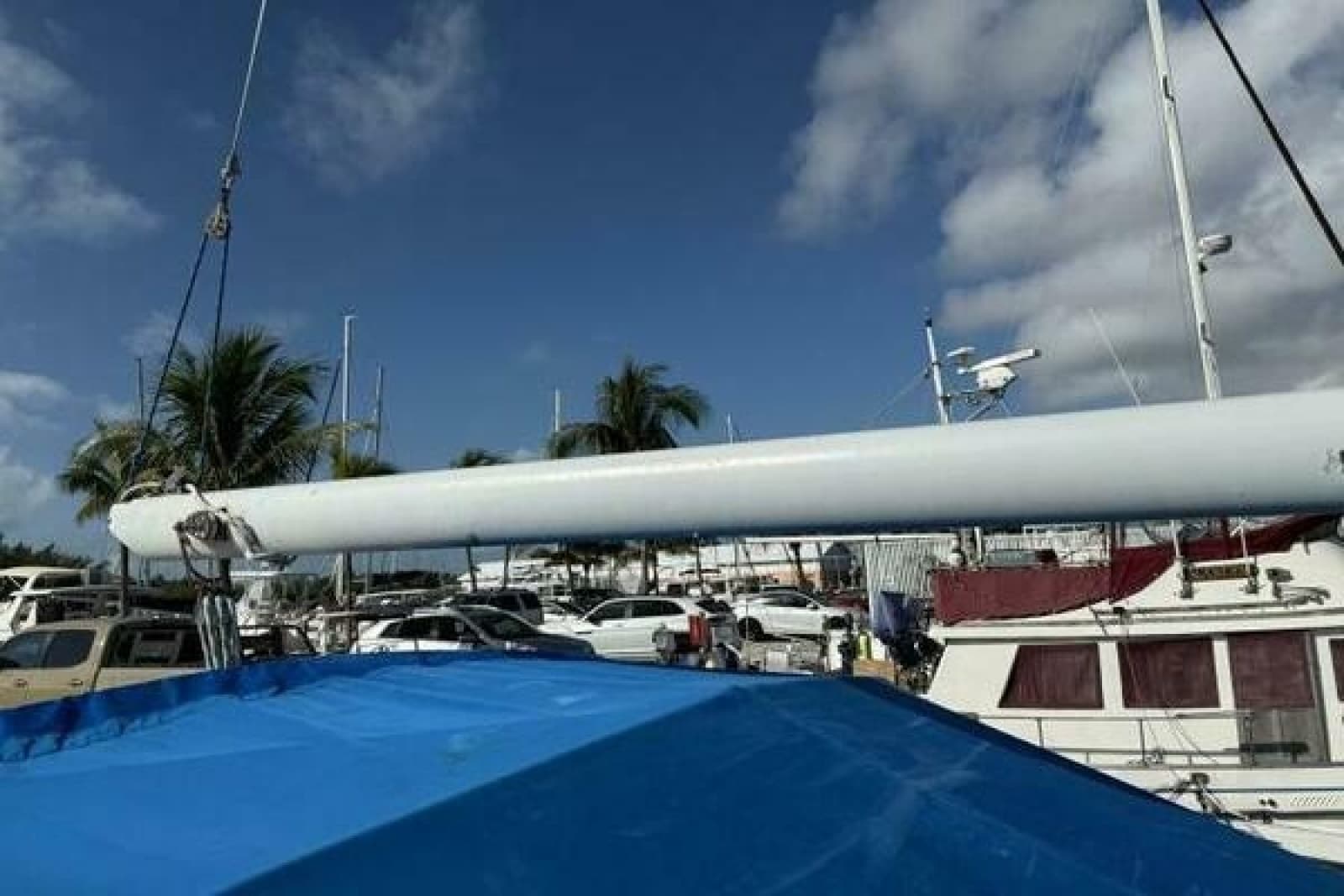 1985 Endeavour 42