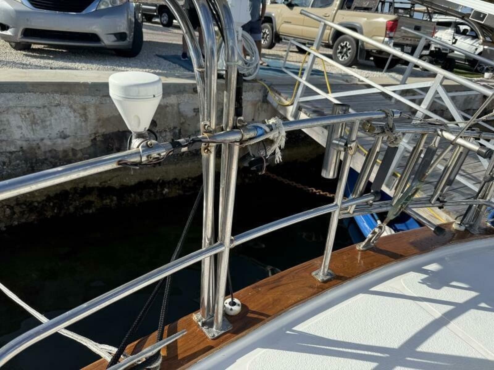 1985 Endeavour 42