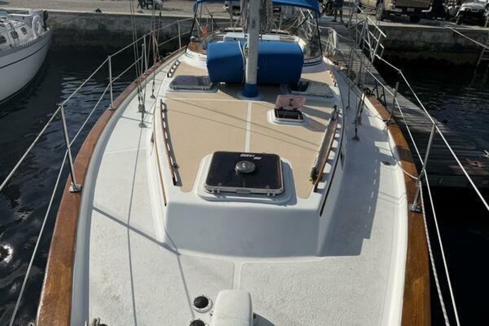 1985 Endeavour 42