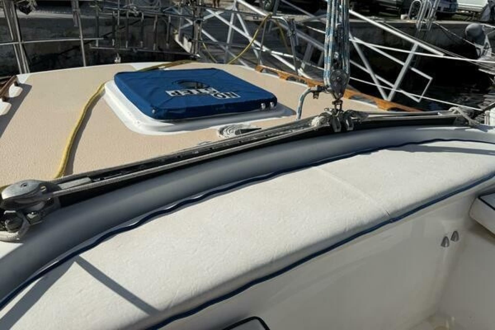 1985 Endeavour 42