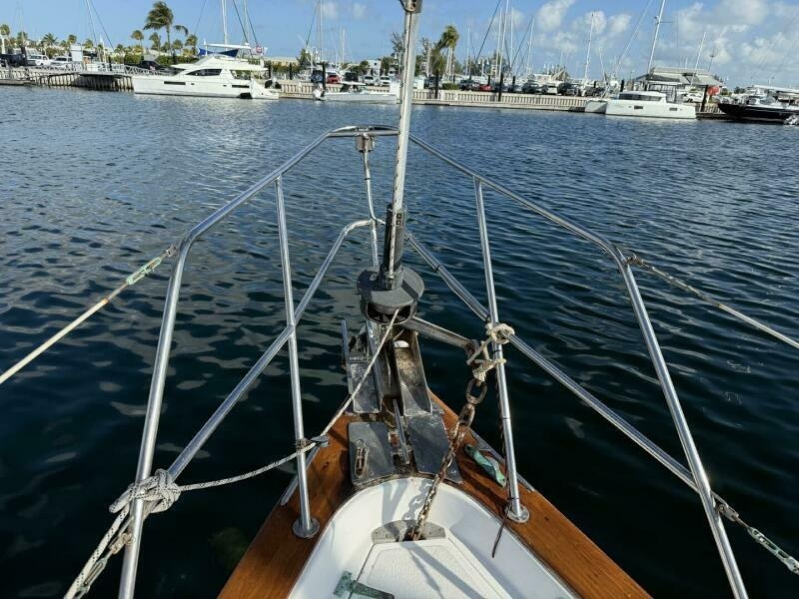 1985 Endeavour 42
