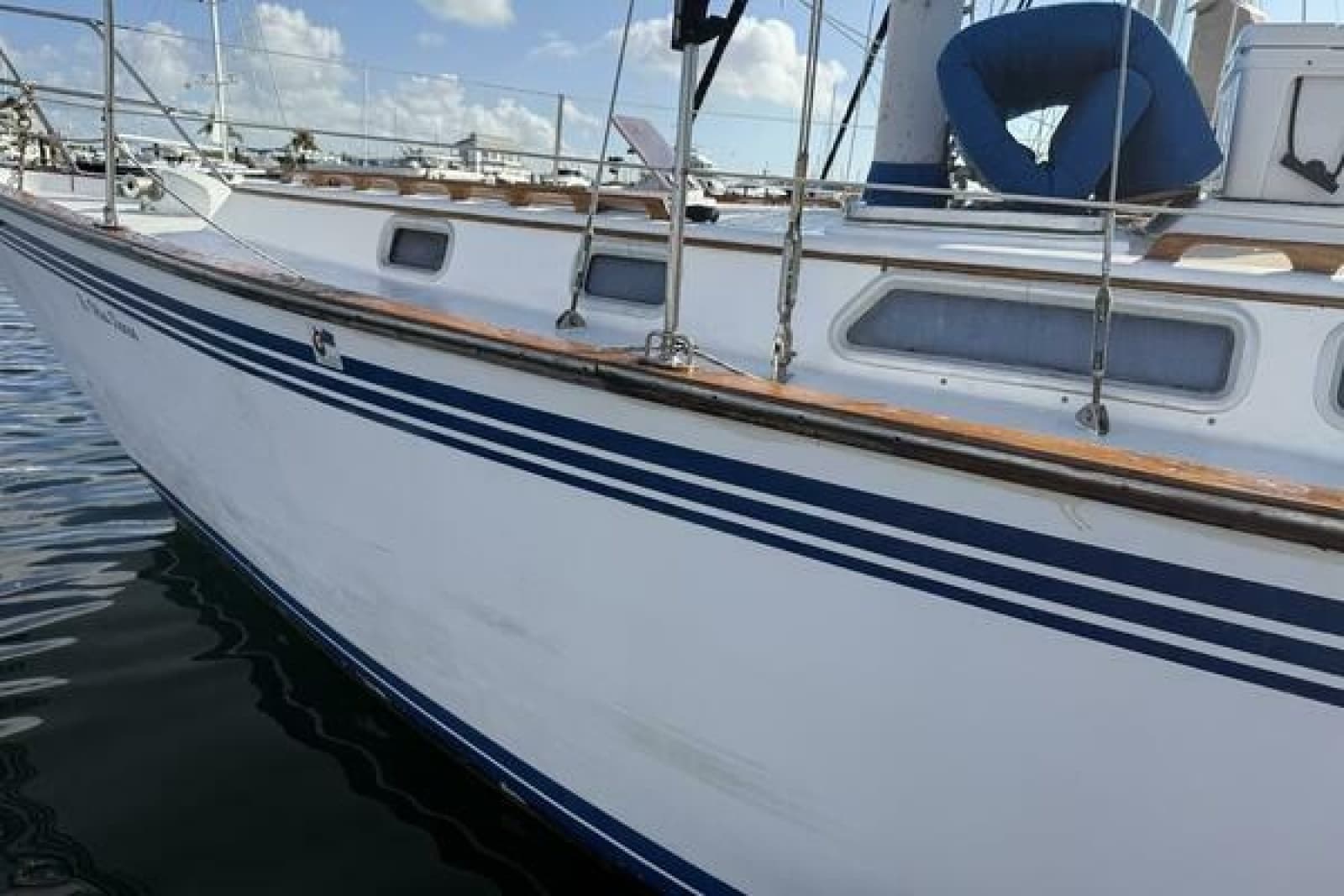 1985 Endeavour 42