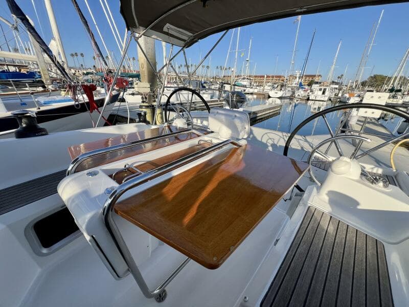 2013 Jeanneau 379