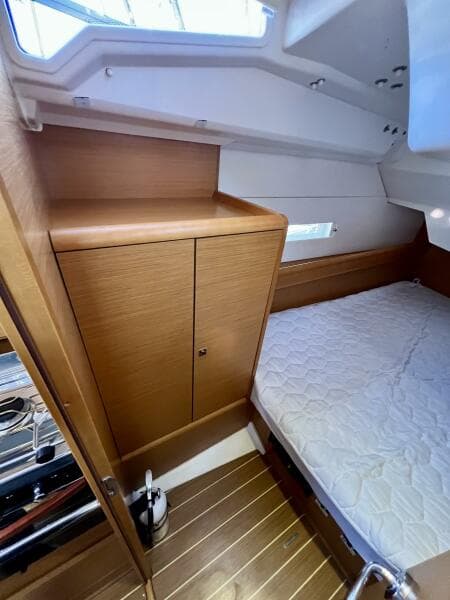 2013 Jeanneau 379