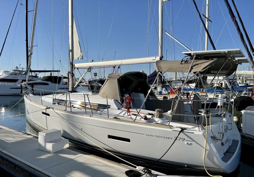 2013 Jeanneau 379