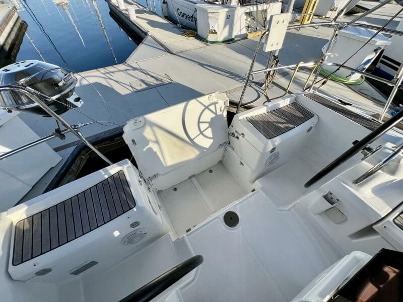 2013 Jeanneau 379