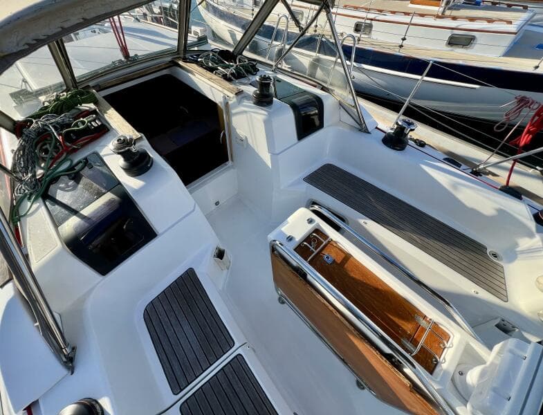 2013 Jeanneau 379