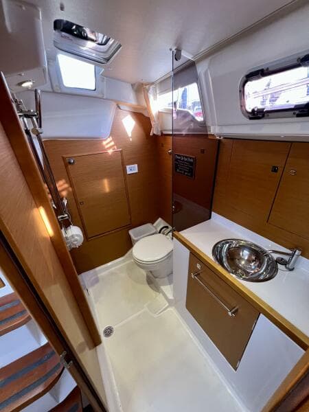 2013 Jeanneau 379