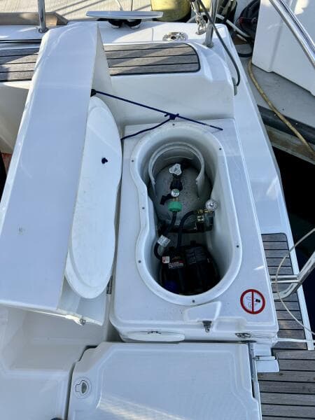2013 Jeanneau 379