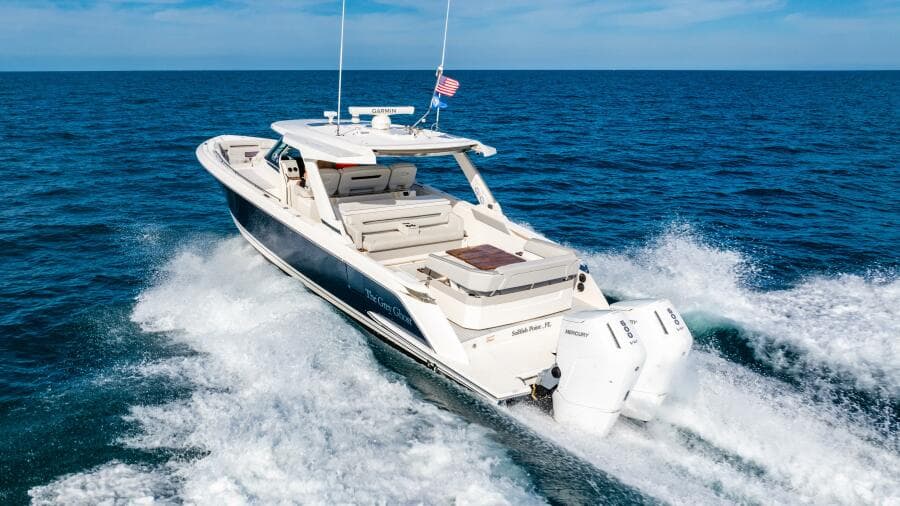 2022 Tiara Yachts 43 LS