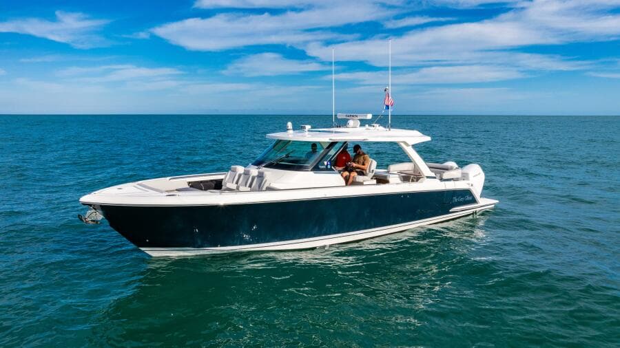 2022 Tiara Yachts 43 LS
