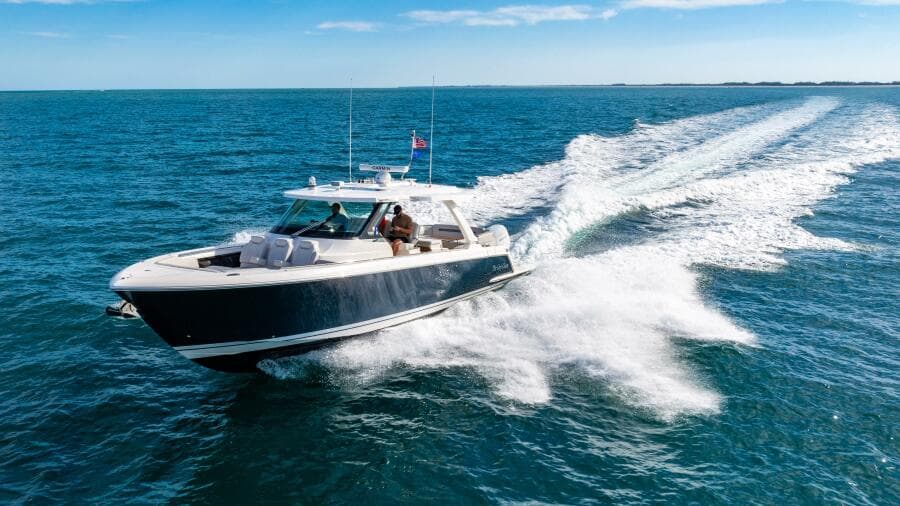 2022 Tiara Yachts 43 LS