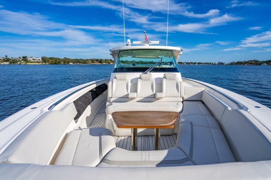 2022 Tiara Yachts 43 LS