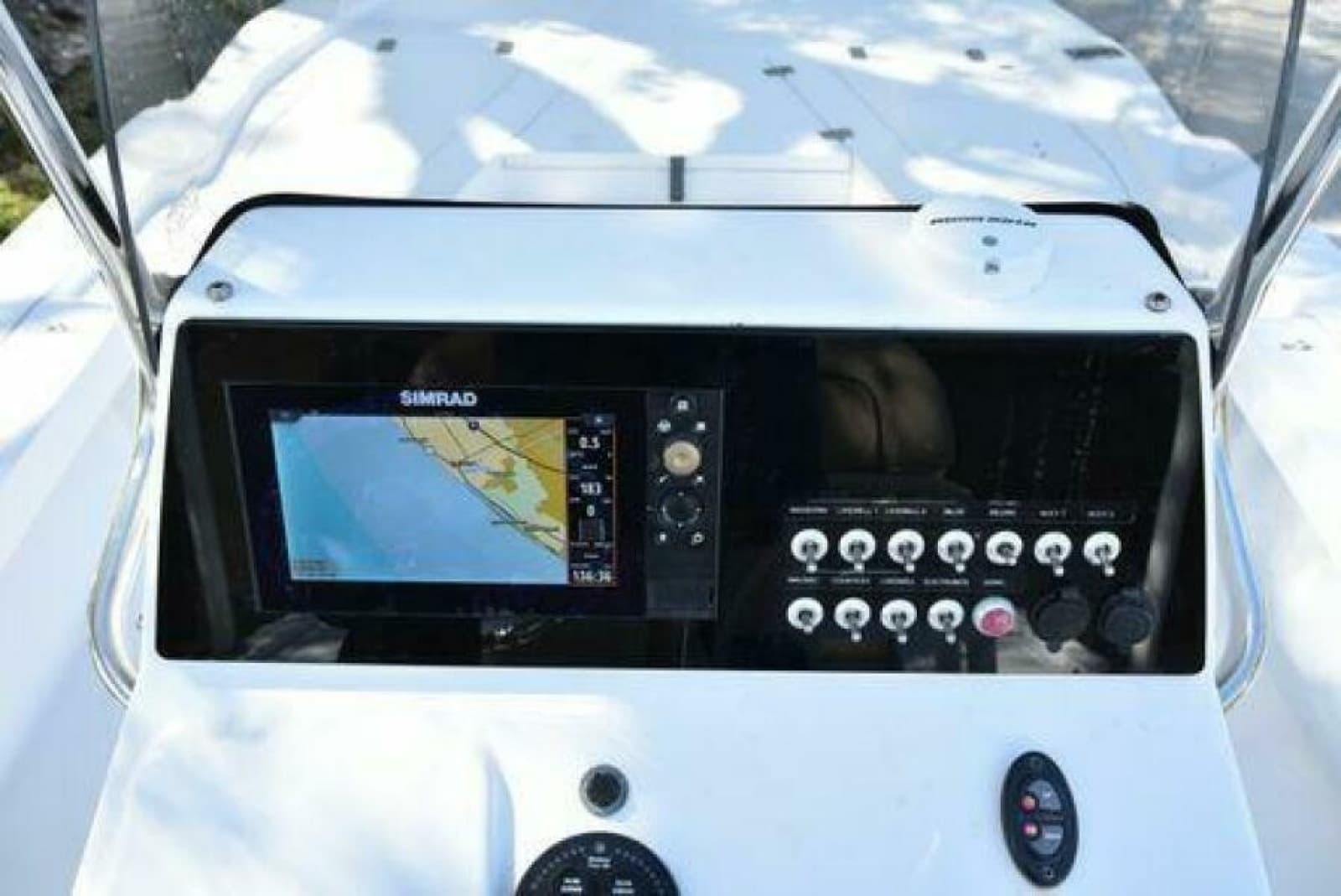 2018 Sportsman Tournament 214 Bay Boat
