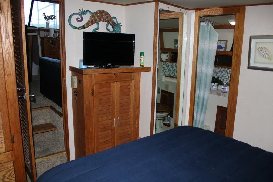 1986 Mainship 40' Double Cabin