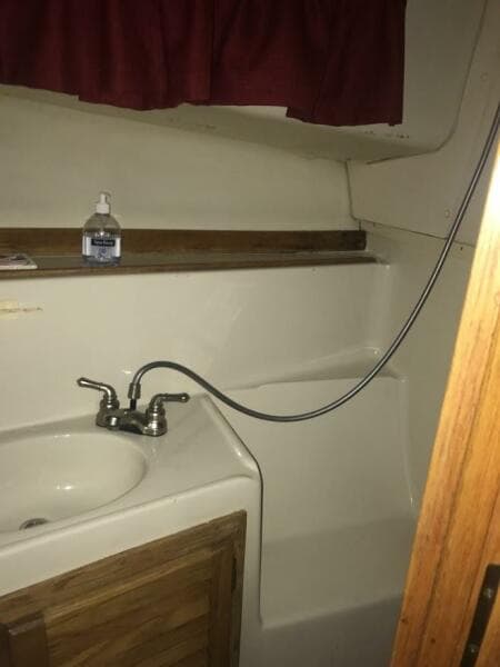1986 Mainship 40' Double Cabin