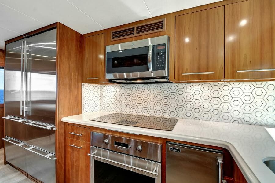 Main Deck Galley 03
