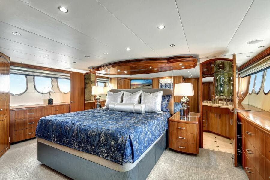 Lower Deck Midship Master Stateroom 01