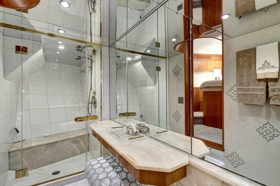 Lower Deck Forward VIP Guest Ensuite