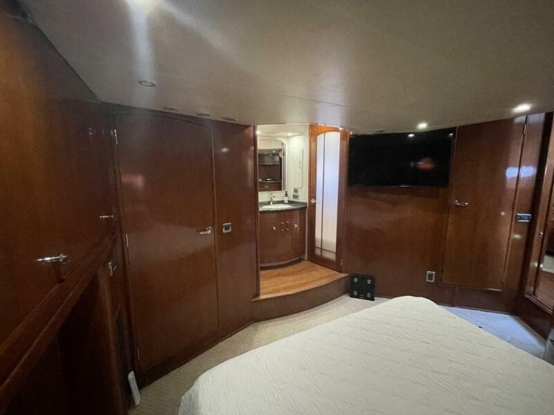 2006 Carver 56 VOYAGER