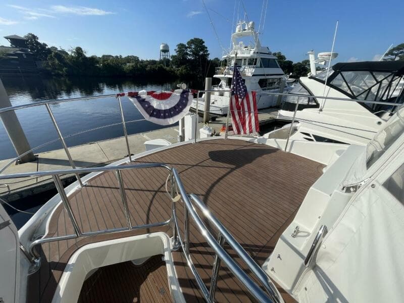 2006 Carver 56 VOYAGER