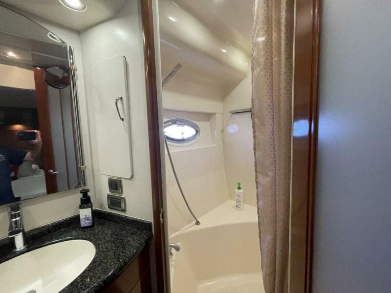 2006 Carver 56 VOYAGER