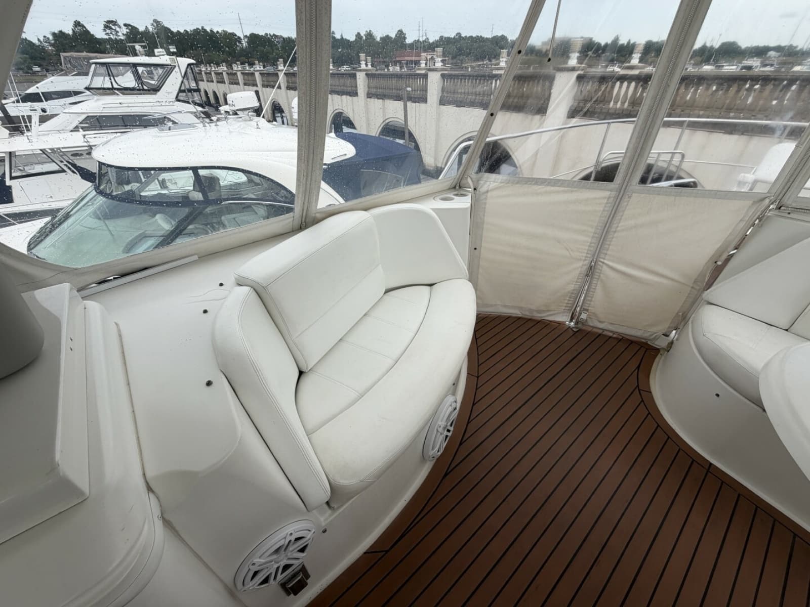 2006 Carver 56 VOYAGER